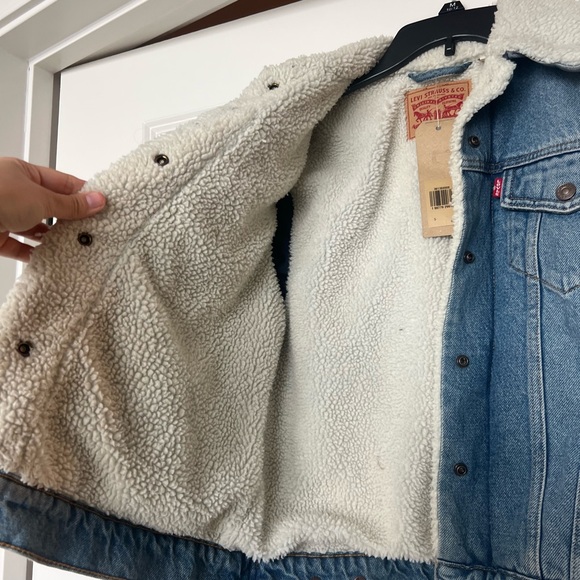 NWT Levi’s Original Trucker Jacket - Picture 6 of 6